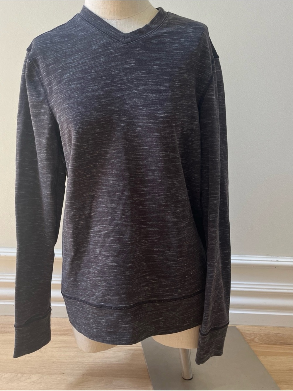 Lululemon Transit Long Sleeves V-neckline Heathered Marble Black Size M